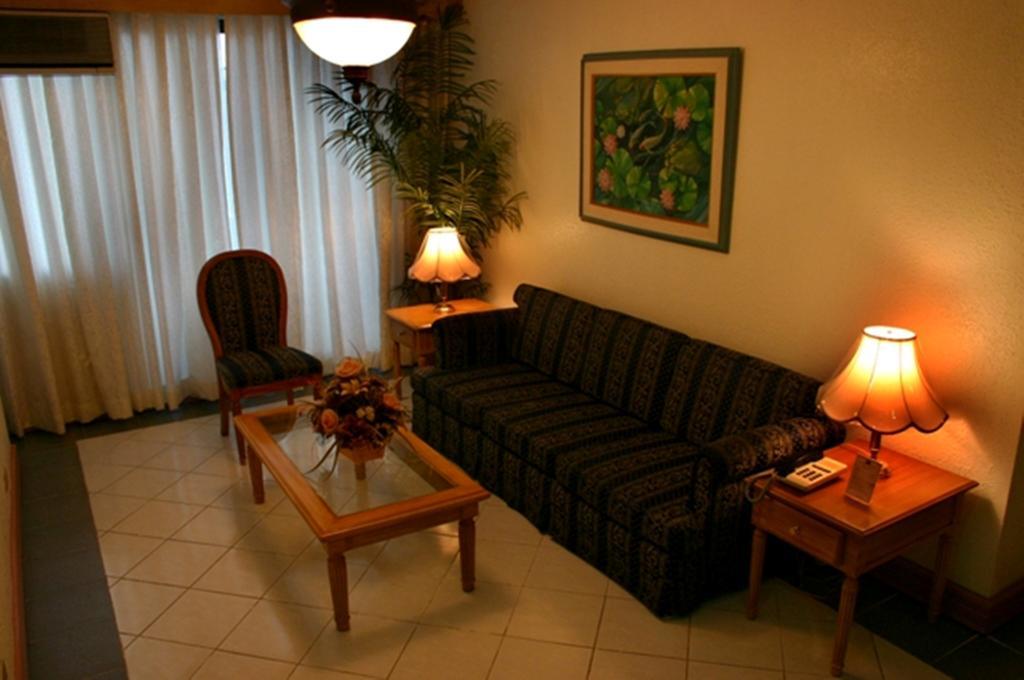 Mpt Suites Makati City Rum bild