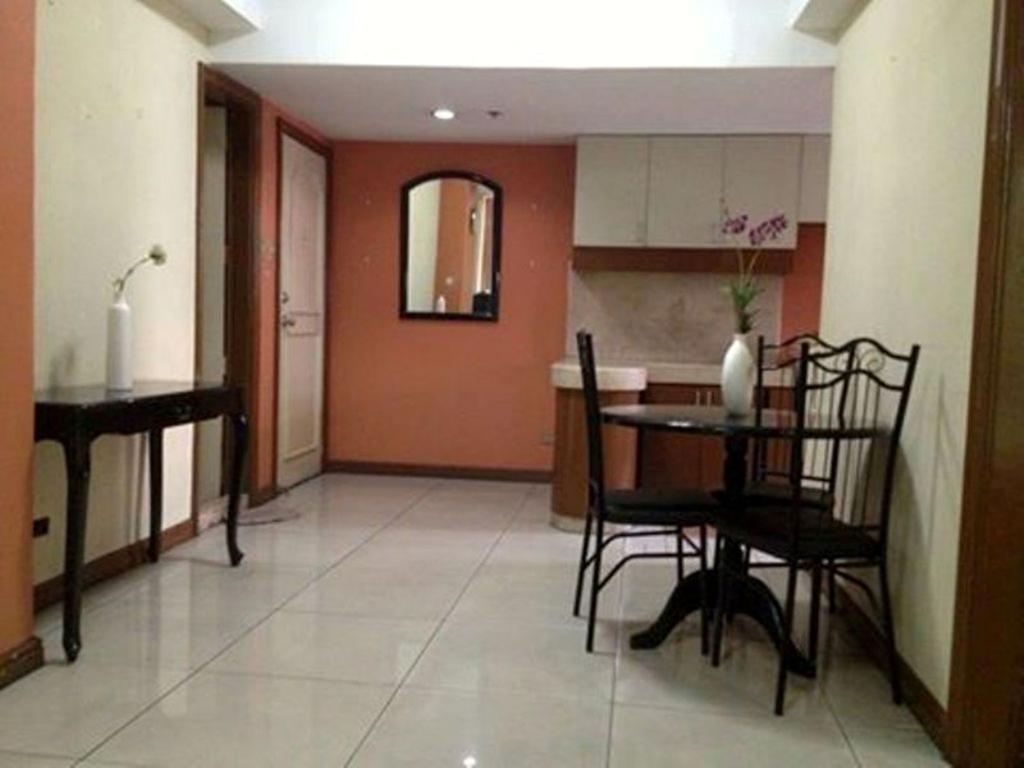 Mpt Suites Makati City Rum bild
