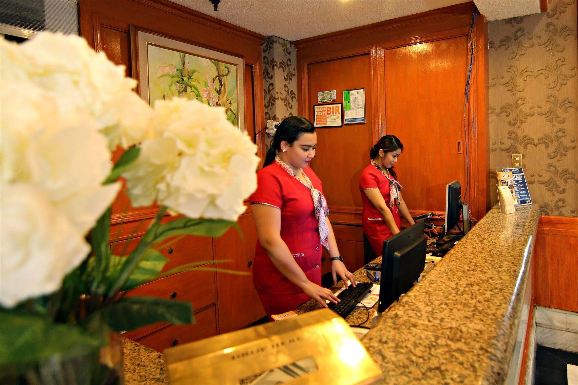Mpt Suites Makati City Exteriör bild