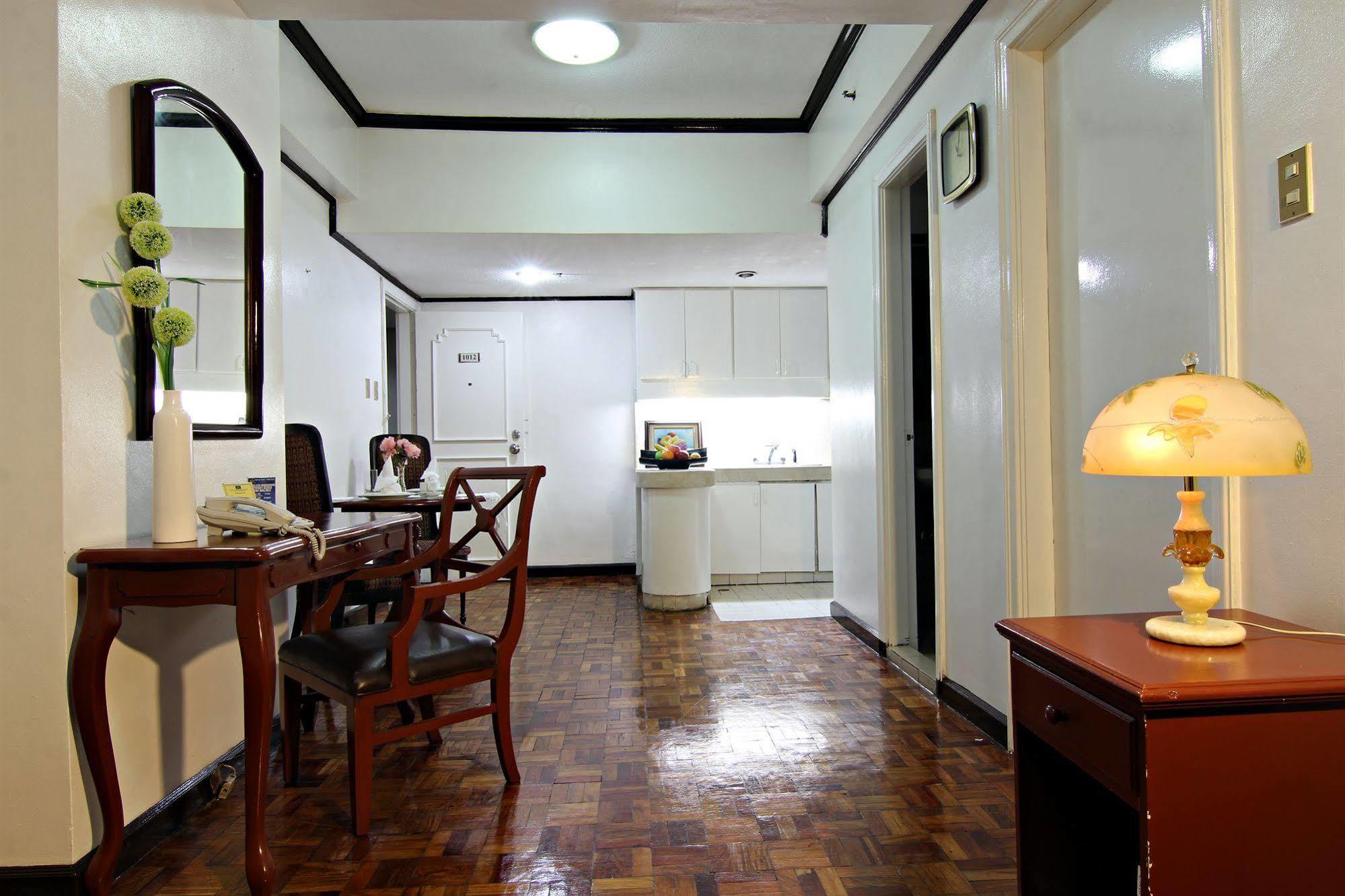 Mpt Suites Makati City Exteriör bild