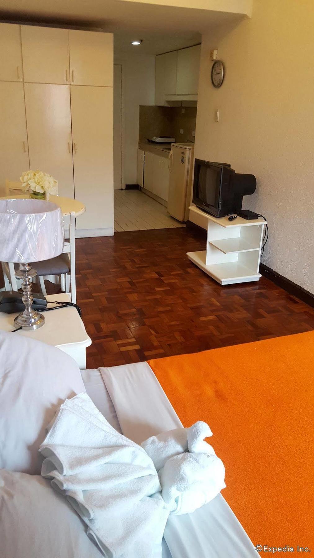 Mpt Suites Makati City Exteriör bild